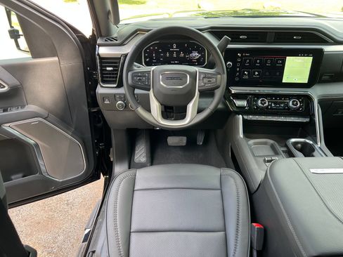 New 2026 GMC Sierra 2500 Denali w/ Denali Reserve Package AWD/4WD image 5