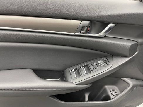 Used 2021 Honda Accord LX image 13