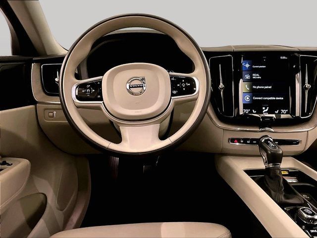 Used 2020 Volvo XC60 T6 Inscription w/ Protection Package Premier AWD/4WD image 6