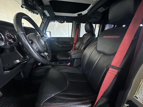 Used 2017 Jeep Wrangler Unlimited Rubicon image 22
