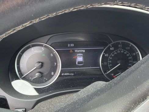Used 2023 INFINITI QX55 Essential AWD/4WD image 9