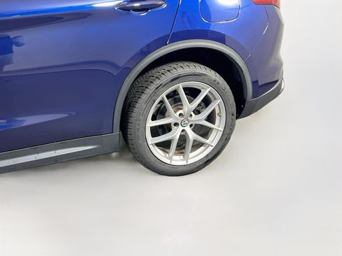 Used 2018 Alfa Romeo Stelvio Ti Sport AWD/4WD image 28