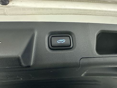 Used 2023 Hyundai Santa Fe Limited image 21