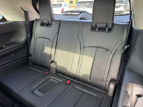 Used 2024 INFINITI QX60 Luxe image 10