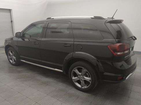 Used 2018 Dodge Journey Crossroad FWD image 3