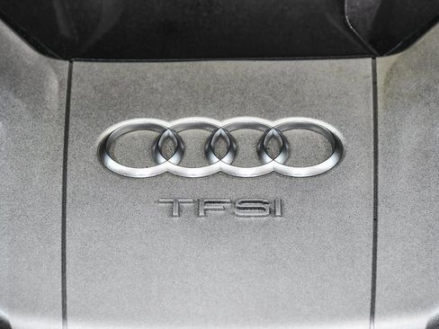 Used 2018 Audi SQ5 Premium Plus w/ Navigation Package image 78