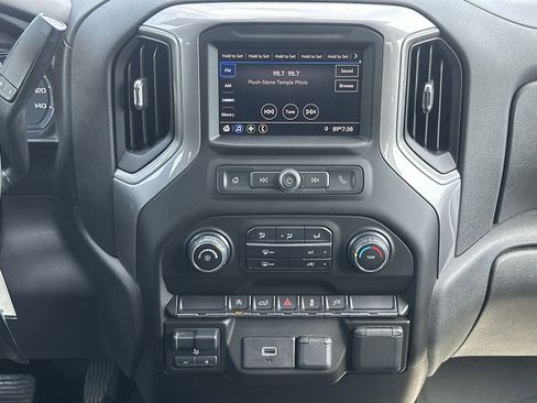 Used 2020 Chevrolet Silverado 1500 Custom w/ Custom Value Package AWD/4WD image 25