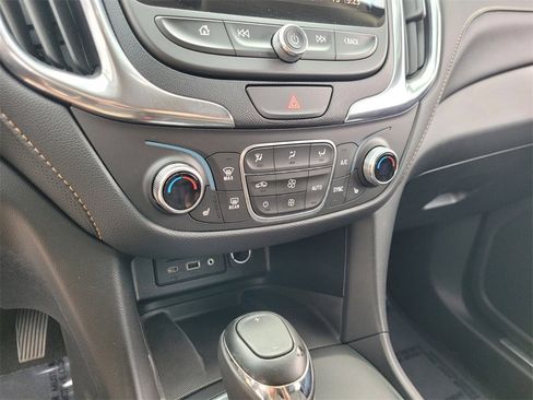 Used 2019 Chevrolet Equinox Premier image 26