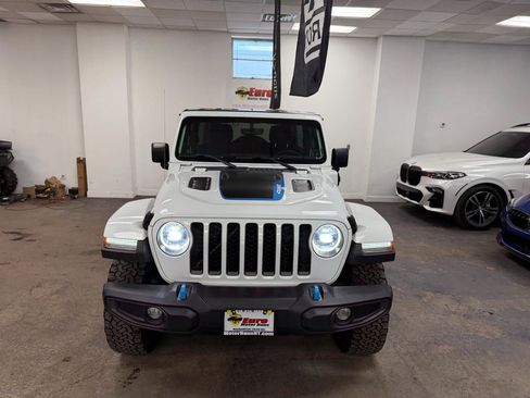 Used 2023 Jeep Wrangler Unlimited Rubicon 4xe w/ Cold Weather Group AWD/4WD image 4