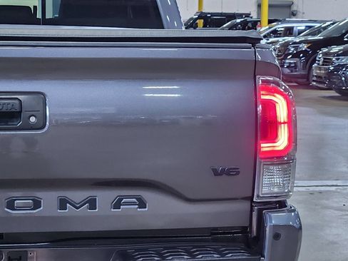 Used 2021 Toyota Tacoma TRD Sport w/ Technology Package RWD image 22