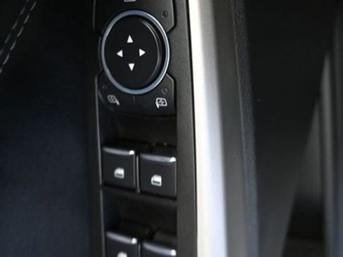 Used 2022 Ford Explorer XLT w/ Class IV Trailer Tow Package image 21