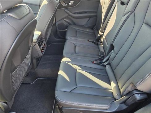New 2025 Audi Q7 3.0T Premium Plus AWD/4WD image 15