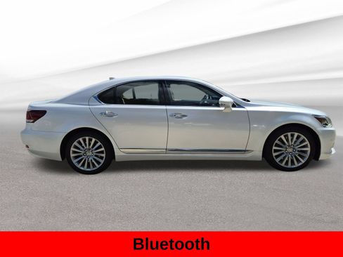 Used 2016 Lexus LS 460 AWD w/ Comfort Package image 5