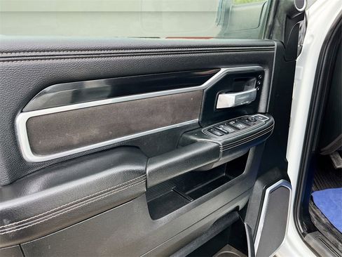 Used 2022 RAM 3500 Laramie image 17