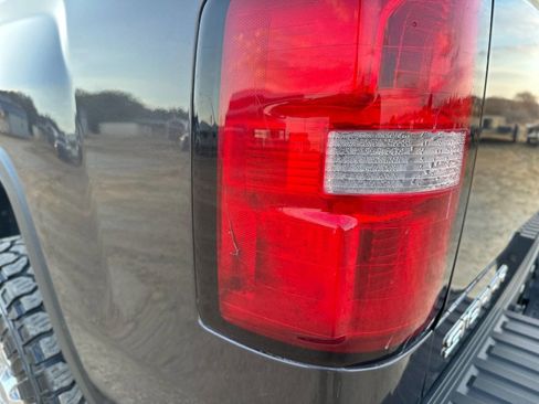 Used 2015 GMC Sierra 2500 SLE w/ Suspension Package, Off-Road image 31