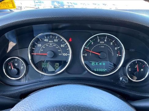 Used 2017 Jeep Wrangler Unlimited Freedom Edition image 13