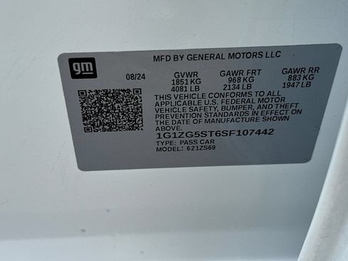 Used 2025 Chevrolet Malibu RS FWD image 28