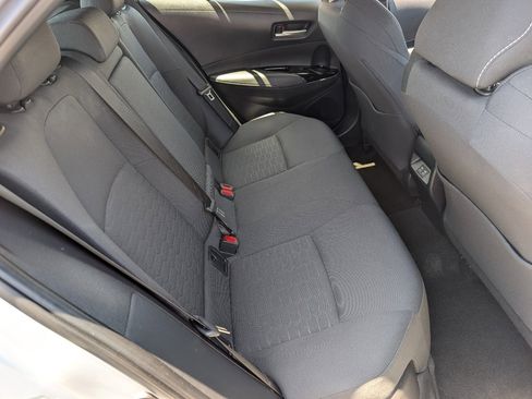 Used 2025 Toyota Corolla SE FWD image 5