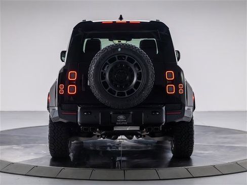 New 2026 Land Rover Defender 110 OCTA AWD/4WD image 4