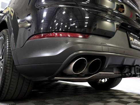 Used 2021 Porsche Cayenne S AWD/4WD image 79