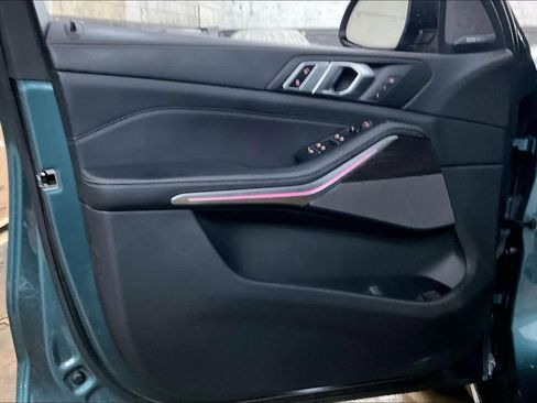 Used 2024 BMW X5 xDrive40i w/ Premium Package image 25