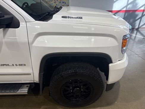Used 2017 GMC Sierra 3500 Denali image 42