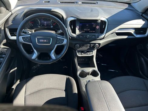 Used 2024 GMC Terrain SLE image 16
