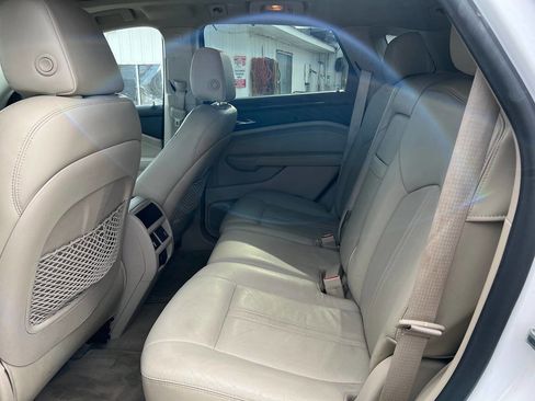Used 2011 Cadillac SRX Luxury FWD image 11