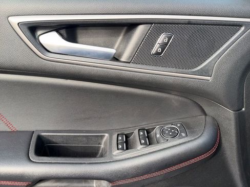 Used 2023 Ford Edge ST-Line image 16