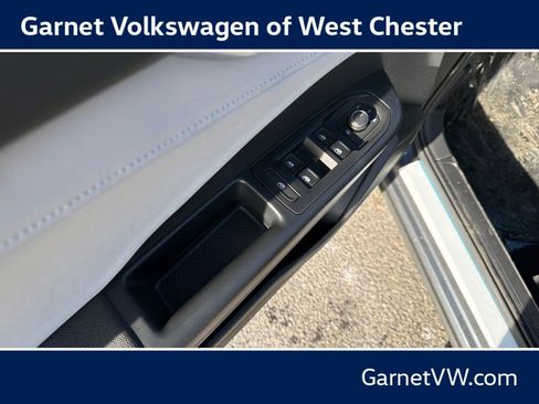 New 2026 Volkswagen Taos SE AWD/4WD image 11