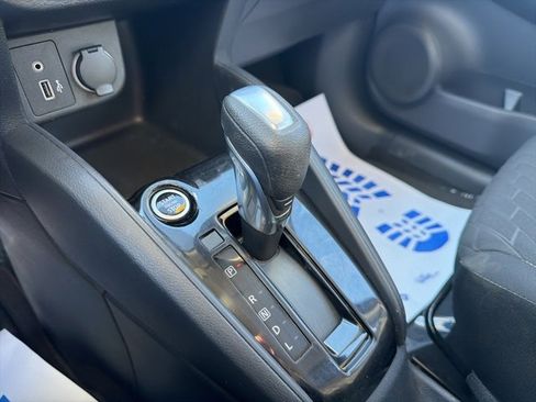 Used 2022 Nissan Kicks S image 30