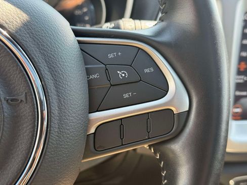 Used 2021 Jeep Compass Latitude w/ Sun and Sound Group AWD/4WD image 21