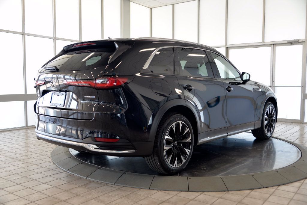 Certified 2026 MAZDA CX-90 Plug-In Hybrid w/ Premium Plus AWD/4WD image 8