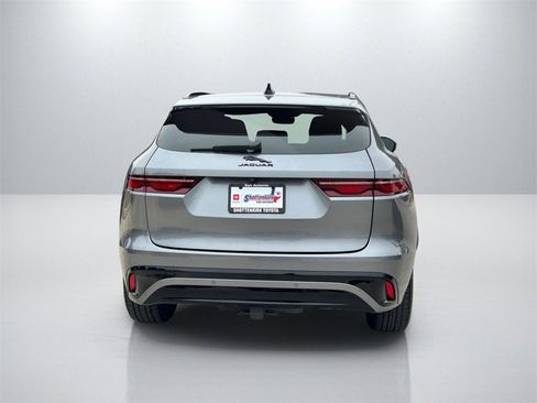 Used 2024 Jaguar F-PACE R-Dynamic S image 6