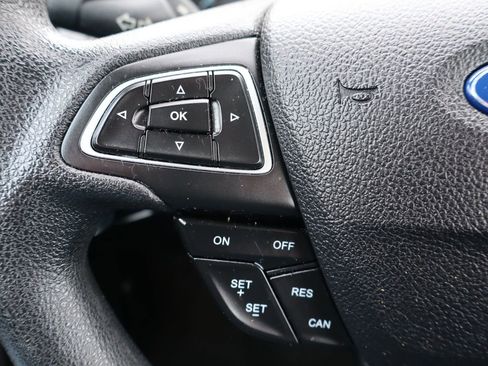 Used 2016 Ford Focus SE FWD image 29
