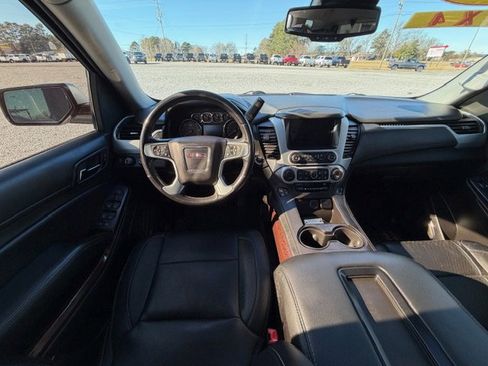 Used 2015 GMC Yukon SLT w/ Open Road Package image 8