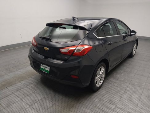Used 2018 Chevrolet Cruze LT FWD image 9
