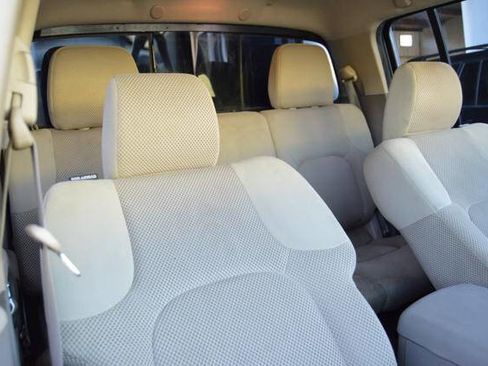 Used 2014 Nissan Frontier SV w/ SV Value Truck Package image 46