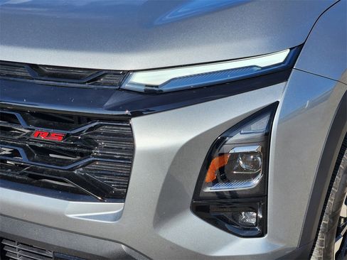 Certified 2025 Chevrolet Equinox RS w/ Safety and Technology Package image 10