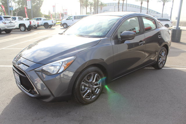Used 2019 Toyota Yaris LE FWD image 5