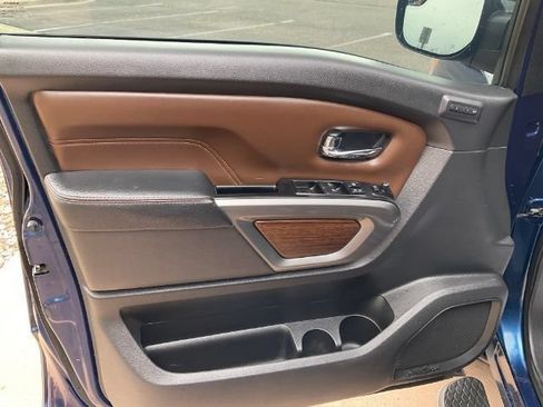 Used 2019 Ford Escape SE AWD/4WD image 37
