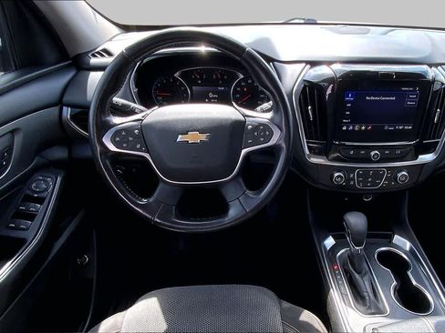 Used 2021 Chevrolet Traverse LT FWD image 6