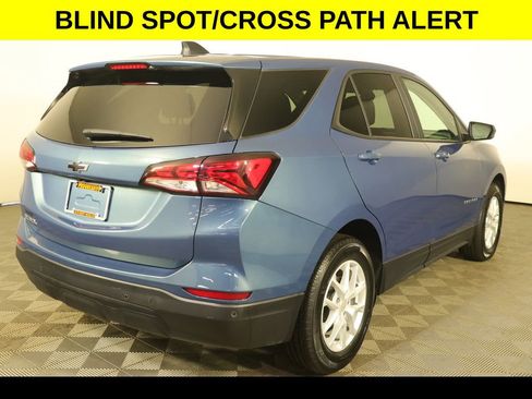 Used 2024 Chevrolet Equinox LS w/ LS Convenience Package image 8