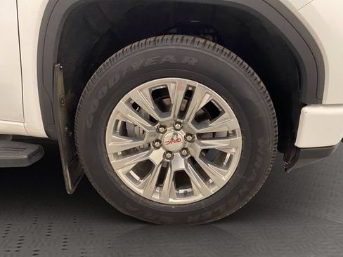 Used 2024 GMC Sierra 1500 Denali w/ Technology Package AWD/4WD image 37