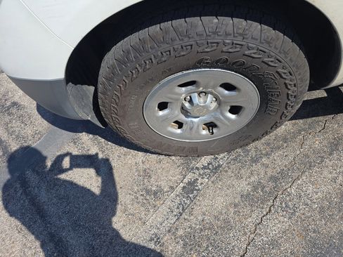 Used 2017 Nissan Frontier S image 7