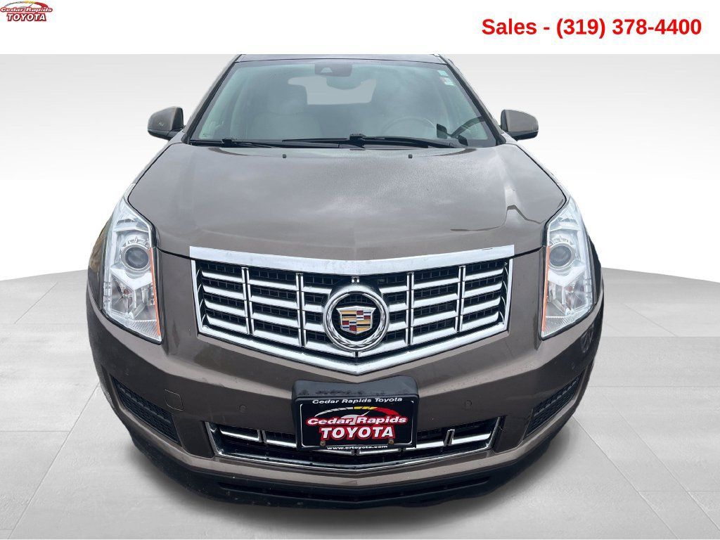 Used 2015 Cadillac SRX Luxury w/ Driver Awareness Package FWD image 11