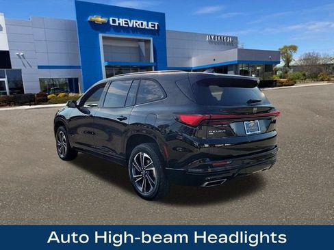 Used 2025 Buick Enclave Sport Touring AWD/4WD image 4