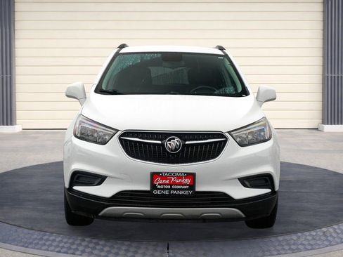 Used 2021 Buick Encore Preferred image 2