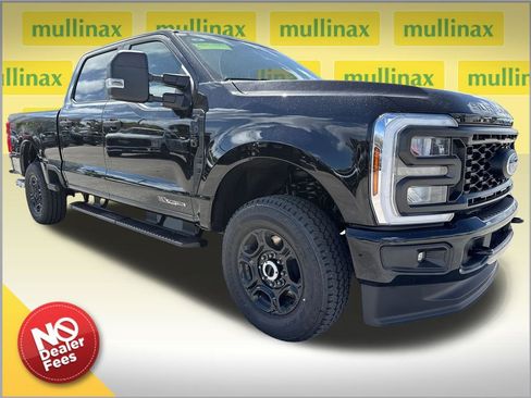 New 2026 Ford F250 4x4 Crew Cab Super Duty image 1