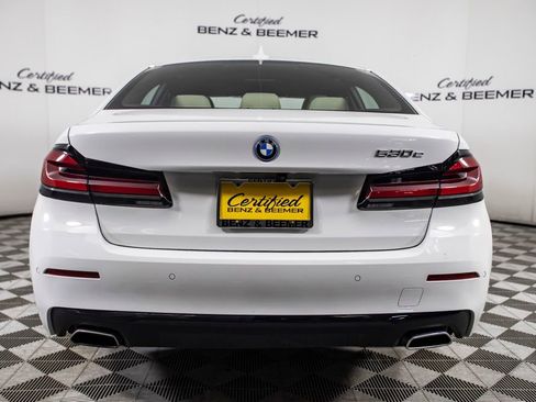 Used 2023 BMW 530e w/ Premium Package image 7